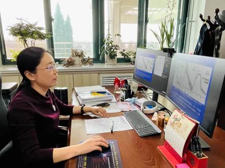 刘华老师进行线上授课《油气地质与勘探》